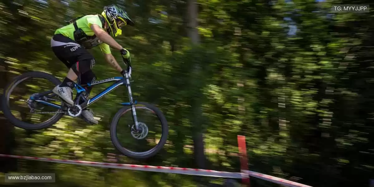 🌟限量联名潮品首发，穿上它你就是 MVP！🎯